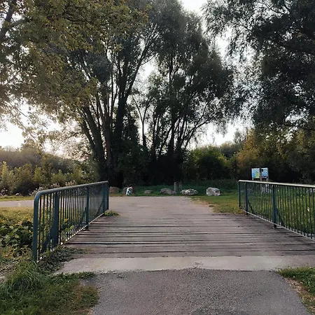 La Campagne A La Ville... Апартаменты *