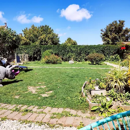 Апартаменты La Campagne A La Ville... Бове